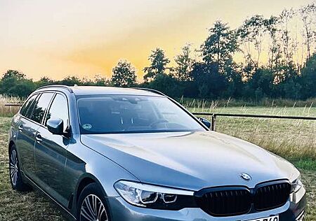 BMW 525 d Sport Line Touring * PANO * Autom. *