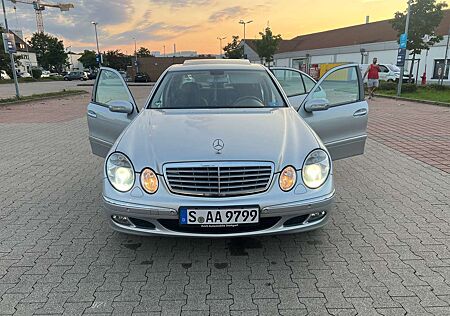 Mercedes-Benz E 200 Kompressor Automatik Avantgarde