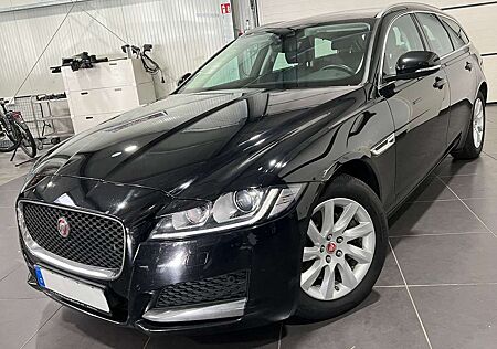 Jaguar XF 20d Automatik **Navi*Leder*Kamera*SHZ*PDC**