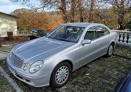 Mercedes-Benz E 240 Elegance