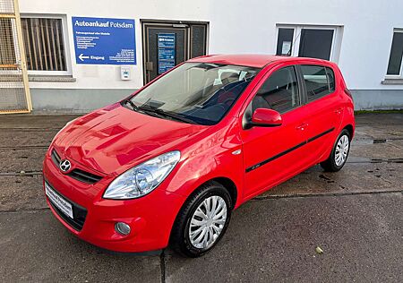 Hyundai i20 1,4l , Klima, 2.Hand, TÜV neu, Allwetter, PDC
