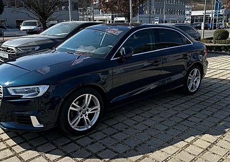 Audi A3 35 TFSI cylinder on demand Limousine S tronic