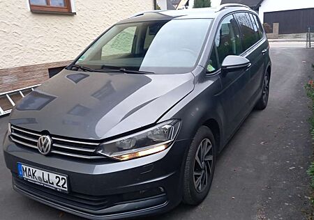 VW Touran Volkswagen 1.6 TDI SCR Join