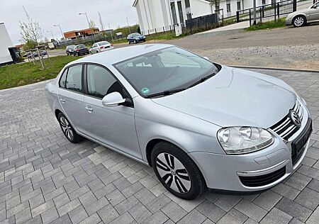 VW Jetta Volkswagen Trendline