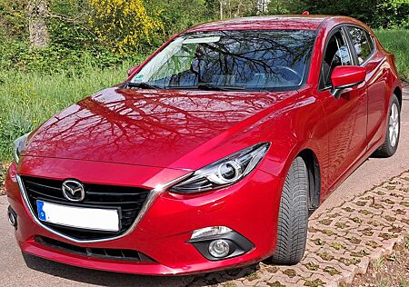 Mazda 3 SKYACTIV-G 120 mit Head Up Display