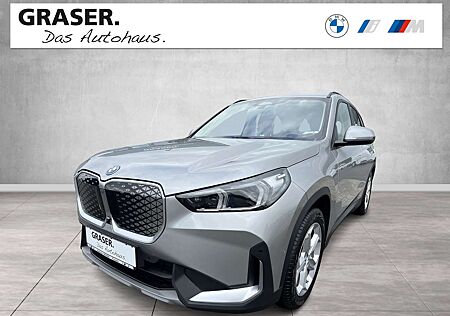 BMW iX1 xDrive30 KEYLESS+HUD+LED+DAB+AD. M FAHRWERK