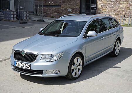 Skoda Superb Combi 2.0 TDI DSG Ambition