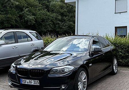 BMW 525d 525 Aut. Navi. 3.0. 8-fach bereift