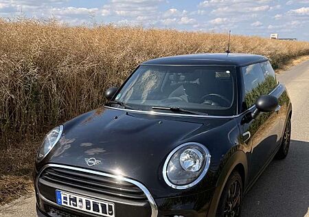 MINI One Aut. Blackyard