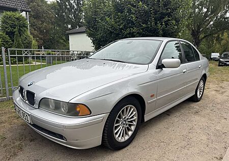 BMW 530i 530