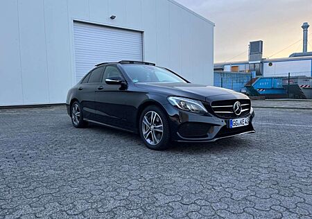 Mercedes-Benz C 400 AMG LINE/2Hand//Scheckheft/Pano/Shz/Comand