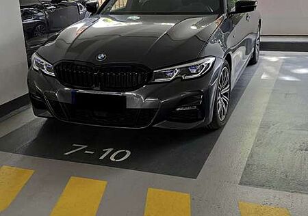 BMW 320d 320 M Sport Premium Garantie bis 05.2026 VB.