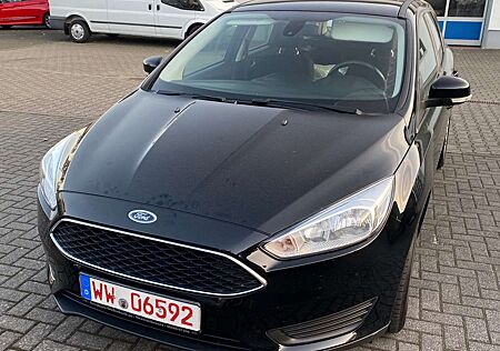 Ford Focus Turnier 1.0 EcoBoost Start-Stopp-SystemTrend