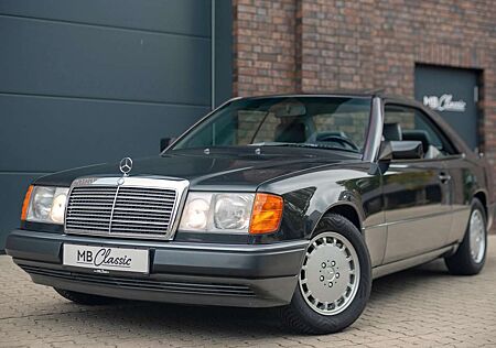 Mercedes-Benz 300 CE-24, Autm., 89tKM, Erstlack, H-Zul., Scheckheft