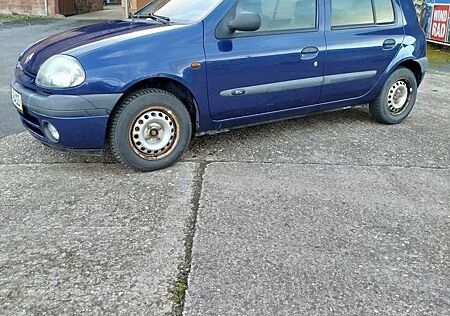 Renault Clio 1.2 *TÜV neu wenig km Klima*
