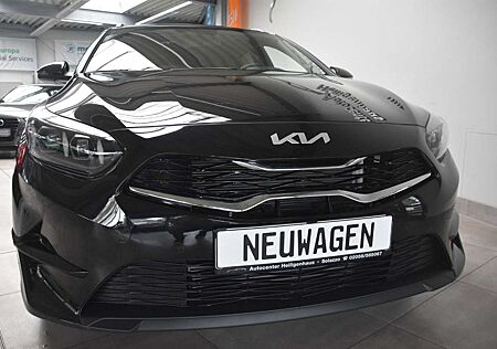 Kia XCeed Ceed SW / cee'd SW Ceed SW 1.5 Spirit 7DCT LED Navi Kamera SmartKey