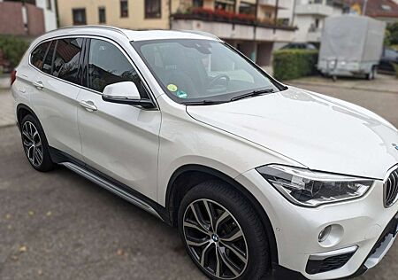 BMW X1 xDrive25d X-Line *Automatik**Allrad*AHK*LED*