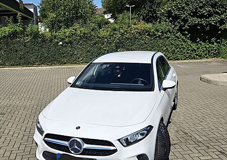 Mercedes-Benz A 220 4Matic 7G-DCT Style