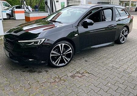 Opel Insignia Sports Tourer 2.0 BiTurbo Diesel 4x4 Aut Exclusive