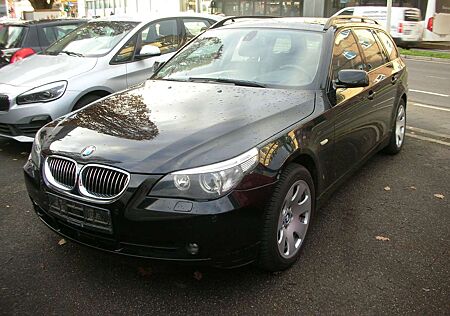 BMW 530i 530 xDrive touring *Leder schwarz *Glasdach
