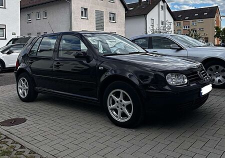VW Golf Volkswagen 1.6 Automatik Pacific
