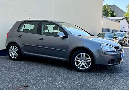 VW Golf Volkswagen V Lim. Tour 1.6 AUTOMATIK KLIMA PDC TEM TÜ