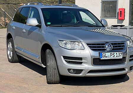 VW Touareg Volkswagen 3.0 V6 TDI DPF Aut. North Sails