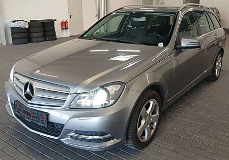 Mercedes-Benz C 180 T CGI BE Avantg./AHK/Bi-Xen/Navi/PDC*Tempo