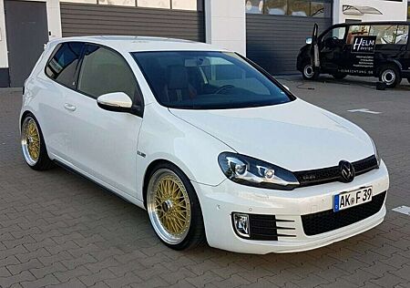 VW Golf GTI Volkswagen Golf 2.0 GTI adidas