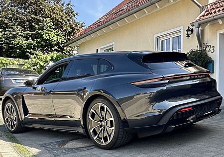 Porsche Taycan CT Turbo S NP*228.986*Carbon*Night*PDCC*PCCB*Bur3D