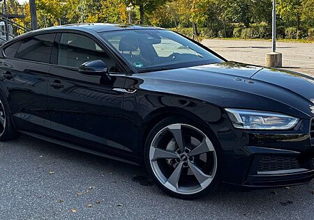 Audi A5 Sportback 40 TDI - S line / PANO / Sportpaket