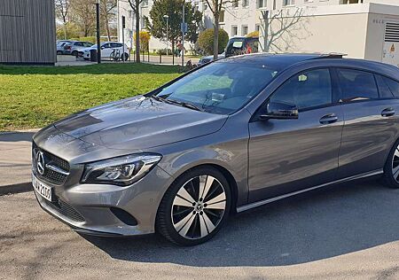 Mercedes-Benz CLA 200 CLA Shooting Brake 200 7G-DCT UrbanStyle Edition