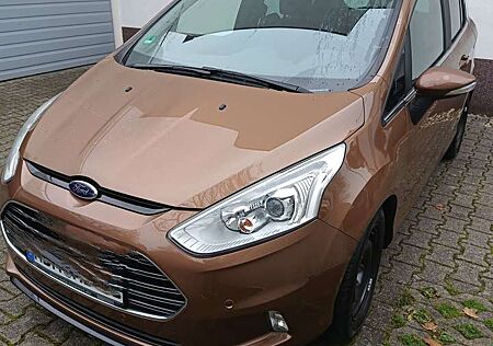 Ford B-Max 1.0 EcoBoost Titanium