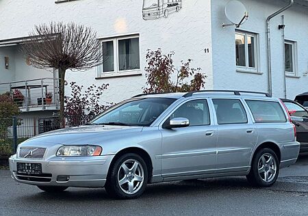 Volvo V70 gebraucht kaufen Volvo V70 Kombi 2.4D*AUTOMATIK*Edition Comfort