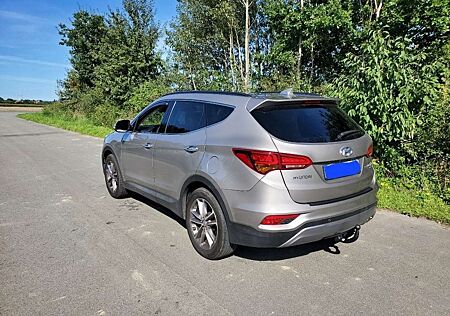 Hyundai Santa Fe blue 2.2 CRDI 4WD Automatik Premium