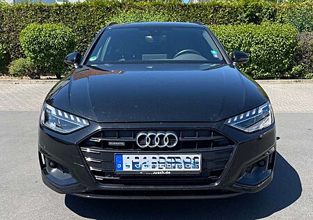 Audi A4 Avant Avant 40 TFSI quattro S tronic line