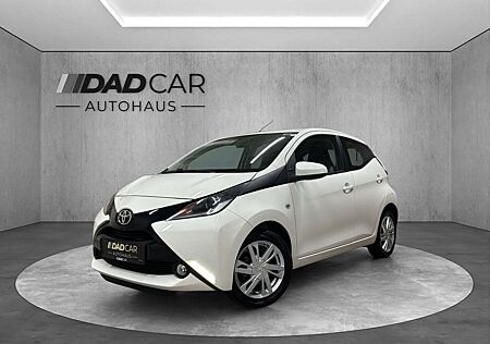 Toyota Others AYGO x-play touch 1.Hand *RFK*