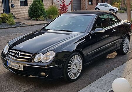 Mercedes-Benz CLK 200 CLK Cabrio 200 Kompressor Automatik Avantgarde