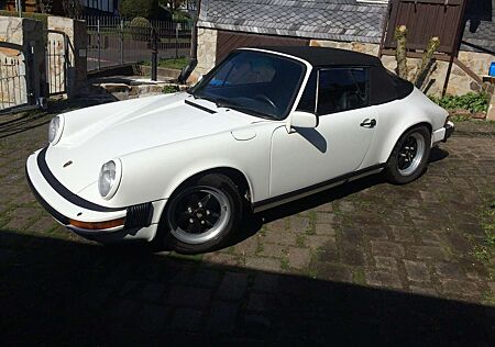 Porsche 911 Carrera Cabriolet