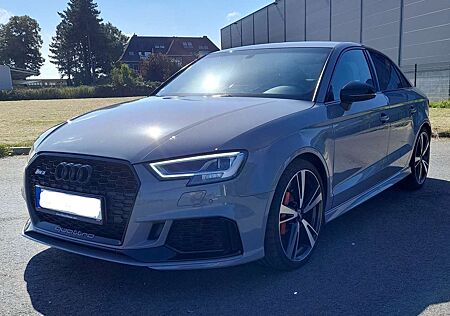 Audi RS3 Limousine S tronic