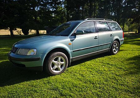 VW Passat Variant Volkswagen Passat 1.8 5V Comfortline (Benzin+LPG)