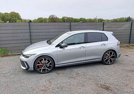 VW Golf GTI Volkswagen 2,0 l TSI OPF 195 kW (265 PS) 7-Gang DSG