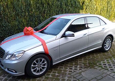 Mercedes-Benz E 350 CGI BlueEFFICIENCY 7G-TRONIC Elegance