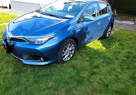 Toyota Auris 1.8 VVT-i Hybrid Automatik Touring Sports Edition-