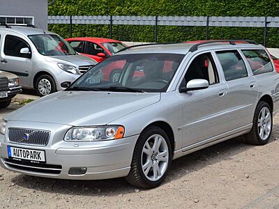 Volvo V70 KOMBI 2.4 MOMENTUM FACELIFT NUR 84TKM