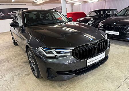 BMW 530iT 530 ,HUD,4 Zonen,AHK,Standheiz,LCI,Laserl,1.HD