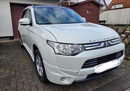 Mitsubishi Outlander 2.2 DI-D 2WD Invite