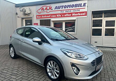 Ford Fiesta Titanium 1.Hand+9TKM+R.Kamera+CarPlay+SHZ