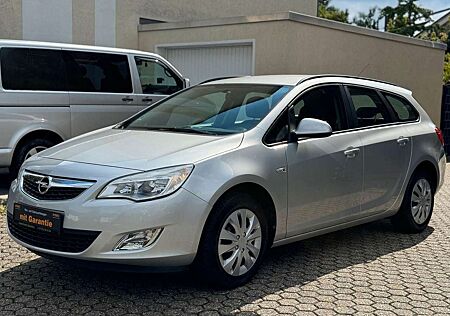 Opel Astra J Sports Tourer Selection*