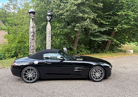 Mercedes-Benz SLS 6.2 V8 Roadster TOPZUSTAND USA Import